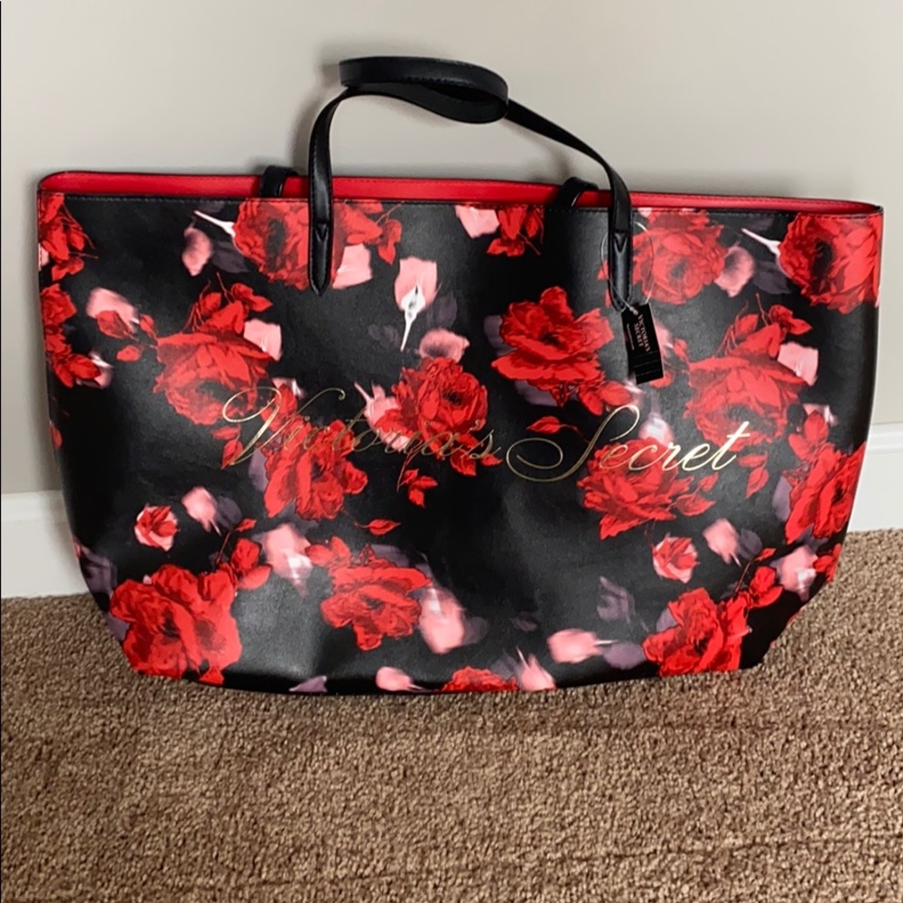 2019 VS Holiday Tote